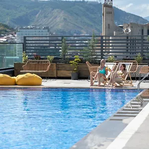 Royal Tulip & Casino, ***** تبليسي