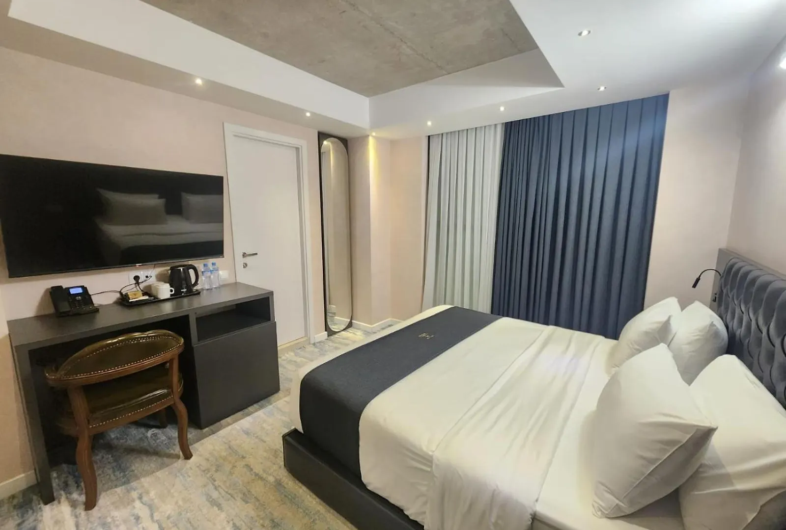 Mi24T Hotel Tbilisi グルジア