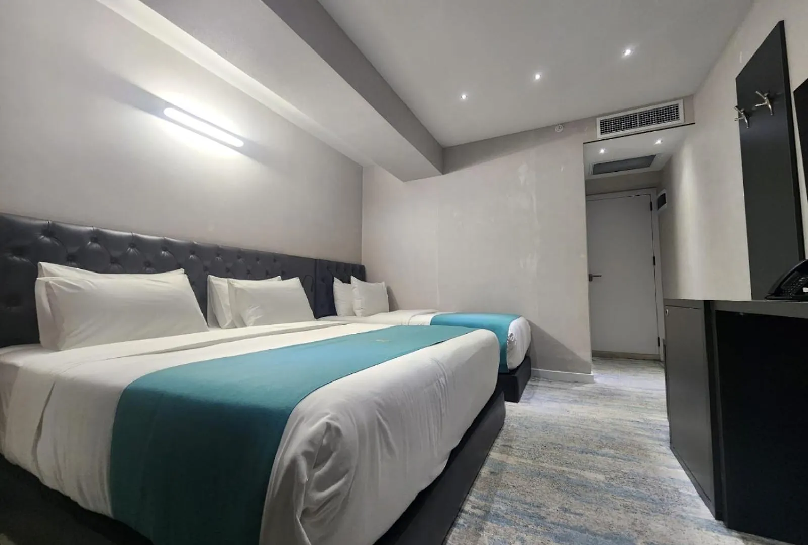 Mi24T Hotel Tbilisi グルジア